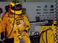 15 October 1998 - Silverstone - Ralf Schumacher putting his gloves on