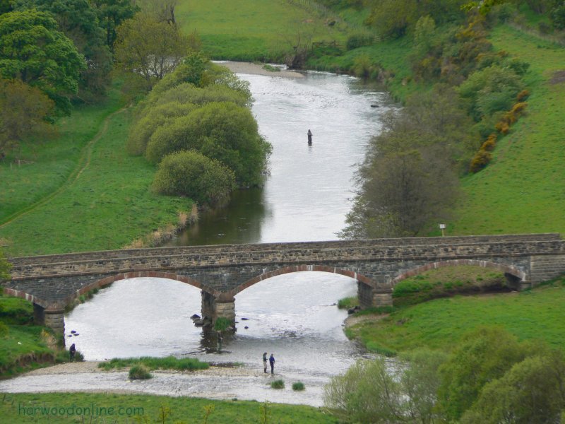 30th May 2006 - Peebles - River Tweed, Fishermen & Manor Bridge from point '6' (Click Here to Return to Walk No. 660)
