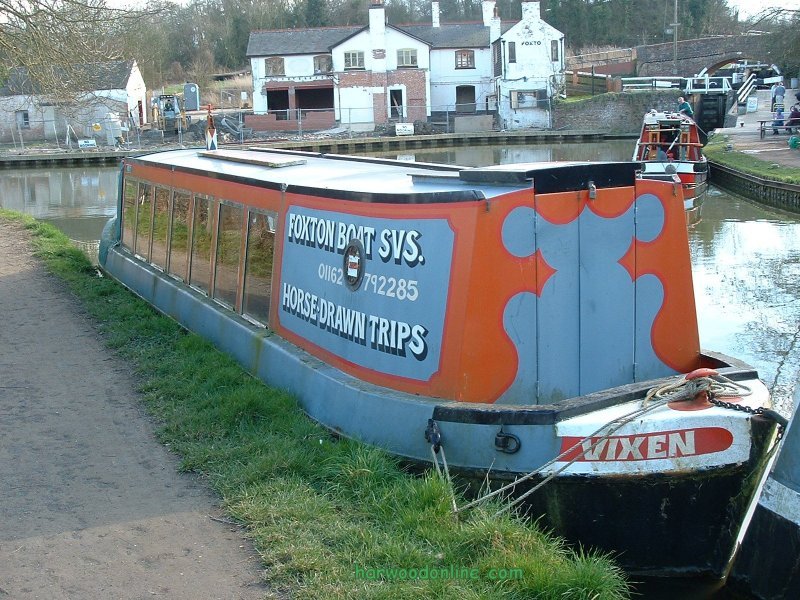 18th March 2005 - Walk 613 - Grand Union Canal - Horse Drawn Barge at Foxton Junction (Click Here to Return to Walking Photos - 722)