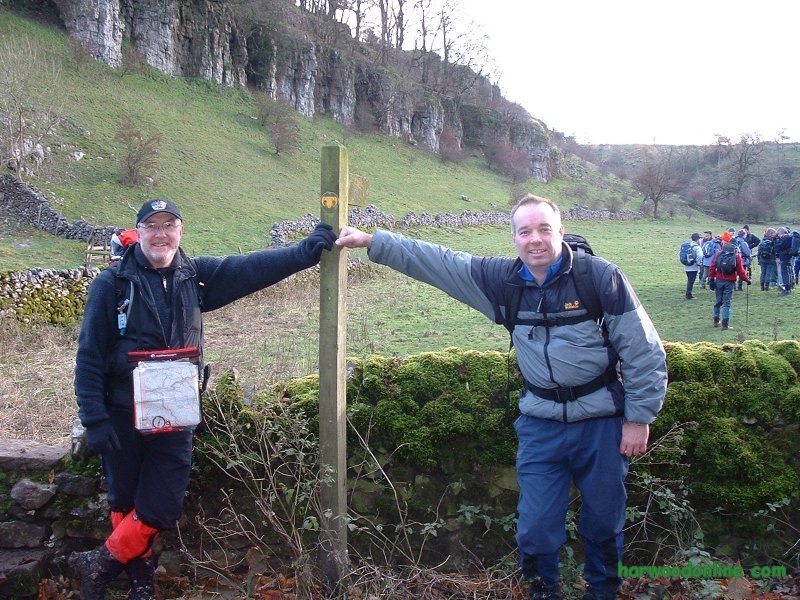 14th November 2004 - Walk 607 - Peak District - Ken and Jack at Hay Dale Head (Click Here to Return to Midland Hillwalkers Photos - mh585)