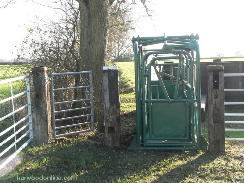 10th December 2009 - NHS Group - Livestock Control Equipment near Stretton Lodge Farm (Click Here to Return to Walk Description No. 781)